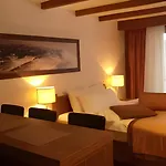 Апартаменты B229 & B230 In Vucko, -private Host Яхорина