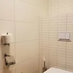 B229 & B230 In Vucko, -private Host Апартаменты Яхорина