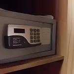 B229 & B230 In Vucko, -private Host Апартаменты