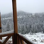 B229 & B230 In Vucko, -private Host Апартаменты Яхорина