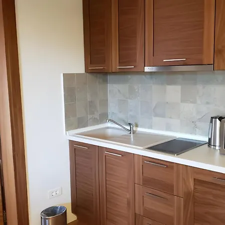 B229 & B230 In Vucko, -private Host