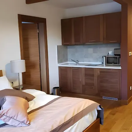 B229 & B230 In Vucko, -private Host Apartman
