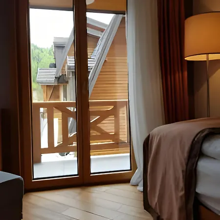 B229 & B230 In Vucko, -private Host