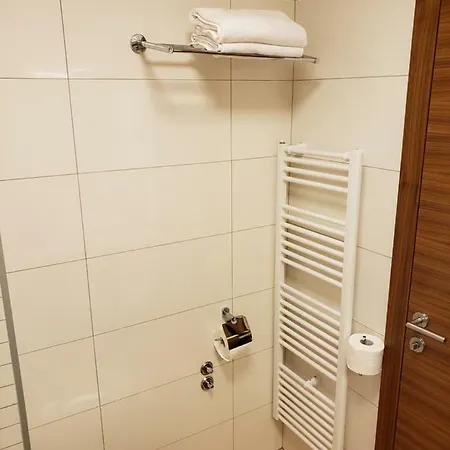 B229 & B230 In Vucko, -private Host Apartment