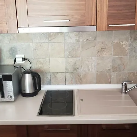 B229 & B230 In Vucko, -private Host Daire