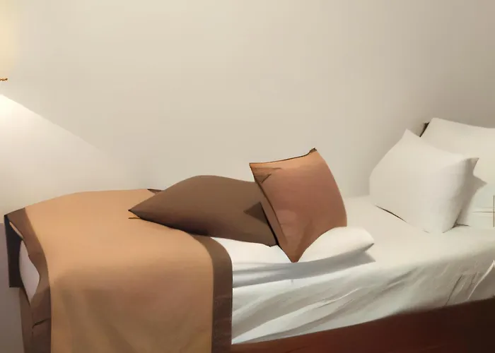 B229 & B230 In Vucko, -private Host